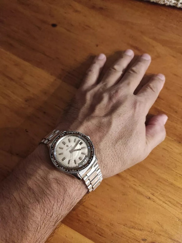 Reloj Invicta Royal Marine - World Time - Swiss Coleccion Plateado Plateado Claro (Usado)