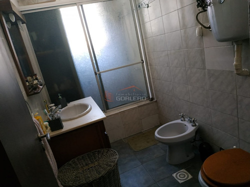 Venta De Apartamento En Ph Montevideo, Parque Batlle, Excelente Ubicación, 3 Dormitorios- Ref: 26638