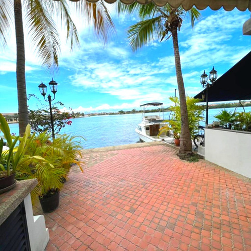 Pueblo Viejo, Complejo Turístico El Morro, Lecheria | Venta Casa | 154 Mts2 | 3h | 3b | 1pe | 315.000$