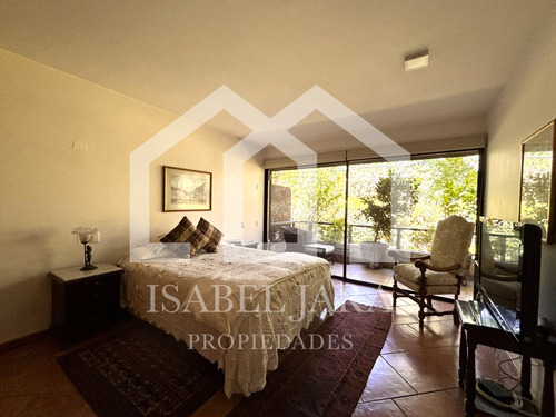 Excelente Depto Remodelado Venta 2d/3b/estar/patio Vitacura