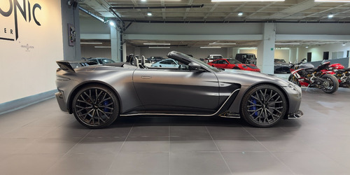 Aston Martin V12 Vantage Roadster 2023