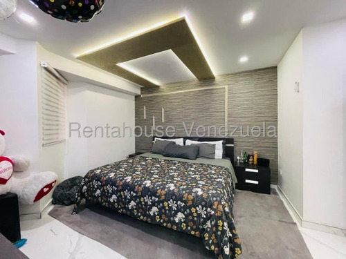 Apartamento En Venta En Urb La Esperanza En Maracay Zp
