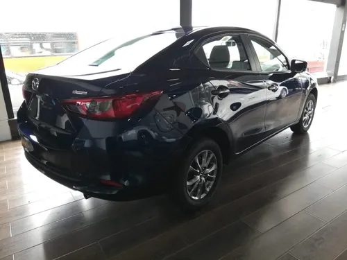 Mazda 2 Touring At Sedan/yr