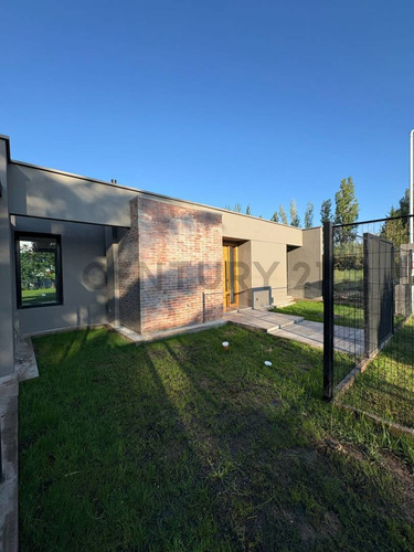 Casa En Venta En Callejón Privado - Vistalba - Luján De Cuyo - Id: 248236