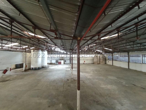 Galpon Nave Industrial Gran Tamaño 2000 Metros Doble Entrada Carga Y Descarga Pesada Area Planta Procesadora Deposito Y Oficinas Negociable Estef 24-23461