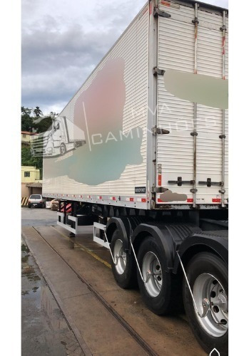 Imagem 3 de 10 de Semi Reboque Baú Rodofort 3x3