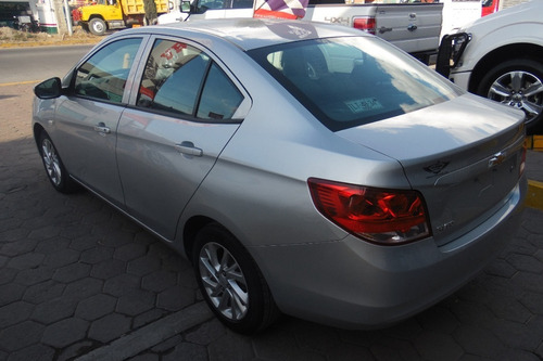 Imagen 2 de 11 de Chevrolet Aveo 2019