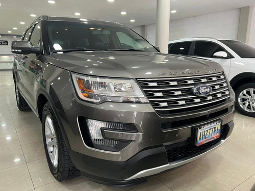 Imagen 2 de 12 de Ford Explorer Limited 4x4