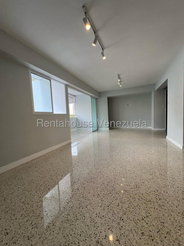 ¡completamente Remodelado Esperando Para Ser Estrenado, Cercano A La Plaza Apartamento En Venta En Una Ubicación Inmejorable! - Los Palos Grandes - Luis Gomez - Mls #25-18086
