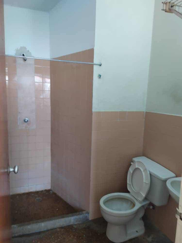Mt Venta De Casa En Flor Amarillo. Parque Flor Amarilla