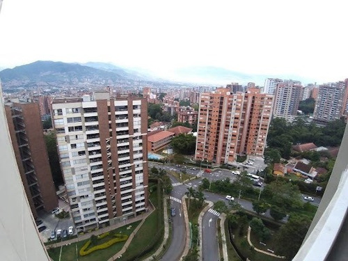Imagen 18 de 20 de Apartamento En Arriendo Cumbres 622-17308