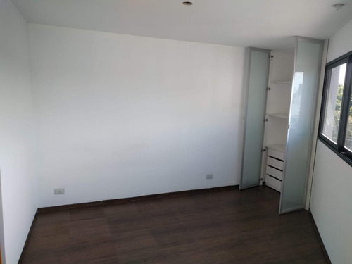Imagen 11 de 18 de Departamento 3 Ambientes Al Frente Con Cochera Para 2 Autos