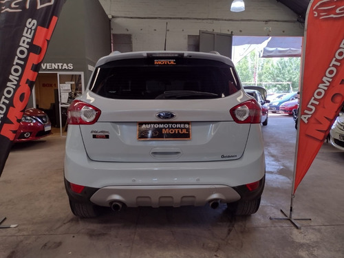 Imagen 7 de 8 de Ford Kuga Titanium At 4x4 2.5 Turbo 2012