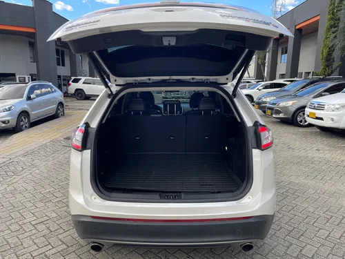 Ford Edge 2.0 Titanium