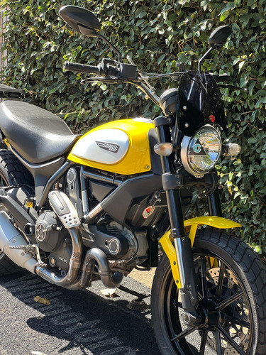 Ducati Scrambler Icon 