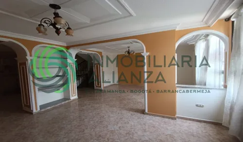 Casa En Arriendo En Mejoras Publicas. Cod A16083