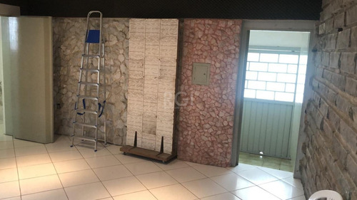 Casa Em Petrópolis Com 5 Dormitórios - Pj3009