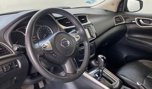 Imagen 10 de 13 de Nissan Sentra 2017 1.8 Exclusive Navi At