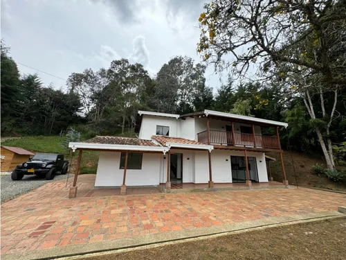 Casa En Arriendo En Rionegro Vía Santa Elena