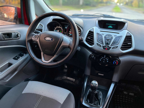 Imagen 12 de 17 de Ford Ecosport 2015 1.6 Se 110cv 4x2