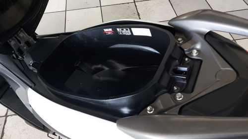 Imagem 13 de 15 de Yamaha Nmax 160 Abs