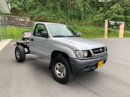 Toyota Hilux Chasis 4x4