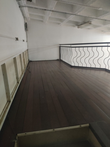 Vendo Gran Local C.c Casona 1. Asesor Inmobiliario Silvia Jaramillo.