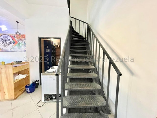 Local Comercial En Venta Avenida Los Leones Este De Barquisimeto Kenlimar Nieto 24-5043