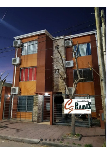 Imagen 2 de 14 de Edificio De Departamentos En Venta, Ideal Inversor, Moron.