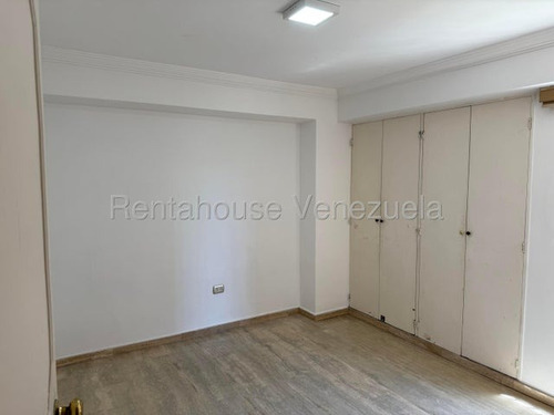 De Oportunidad - Apartamento En Venta - Prados Del Este - Mls #25-18966