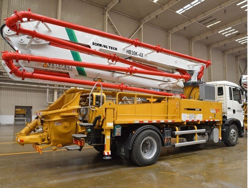 Imagen 2 de 8 de Bomba De Hormigon Extensible 30 Mts - H B 30 K (schwing)