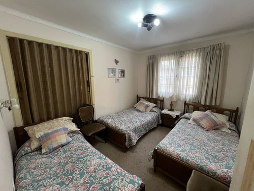Casa Con Buen Terreno, Sector Comercial El Monte