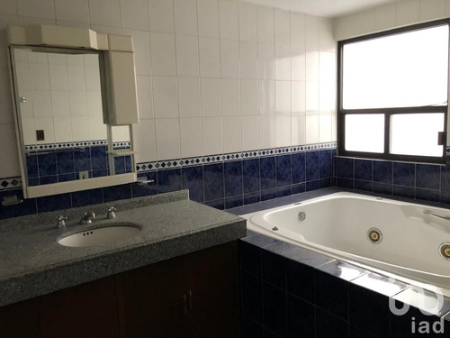 Venta Edificio 5 Ambientes Las Coloradas