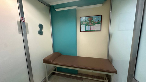 Consultorio Médico Con Planta 100 % . En Torre C, Piso 2. Clinica La Viña