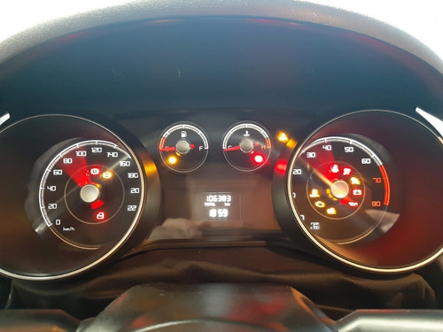 Imagen 8 de 15 de Fiat Punto 1.4 Attractive Top