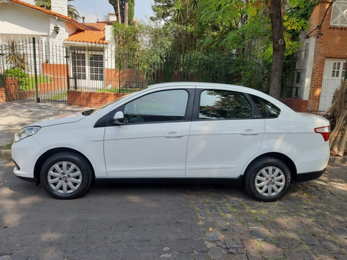 Fiat Grand Siena 1.4 Attractive 2014 Nafta/gnc