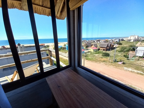 Imagen 12 de 21 de Alquiler Casa Punta Del Diablo, Metros Playa, Vista Al Mar.