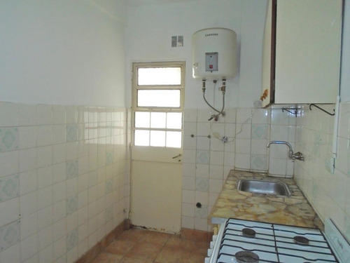 Imagen 9 de 13 de Alquiler Ph 2 Ambientes + Patio Villa Luro Capital Federal