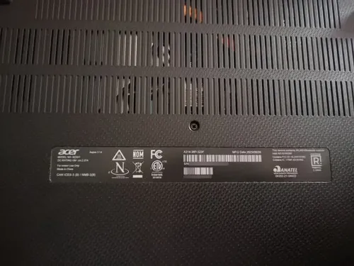 Acer A314-36p-323f Intel Core I3 512gb Plateado (Usado)