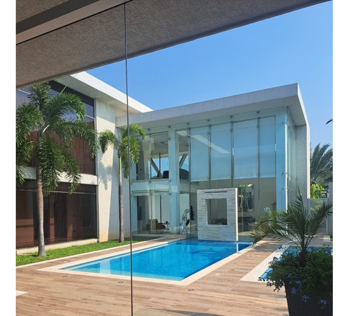 Venta Hermosa Villa, Conjunto Residencial Las Villas, Solarium, Muelle, Planta Electrica, Negociable