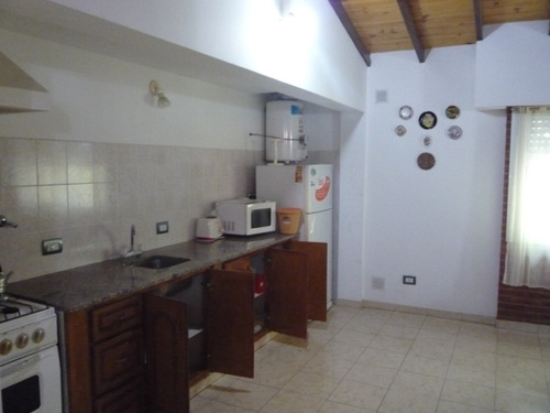 Imagen 9 de 10 de Vendo Complejo De 4 Departamentos Juntos O Separados