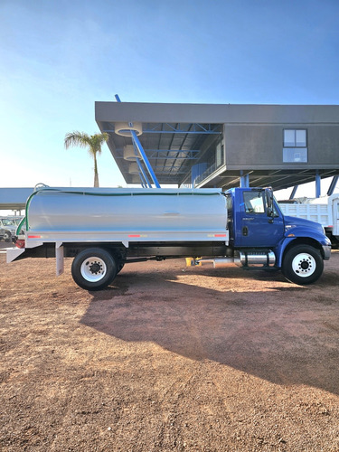 International 4300 Modelo 2011 Tanque Nuevo De 10,000 Litros