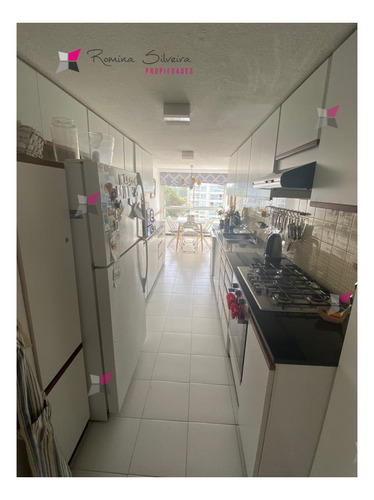 Imagen 22 de 23 de Venta De Apartamento De 3 Dormitorios Frente Al Mar En Edificio Tiburon En Punta Del Este