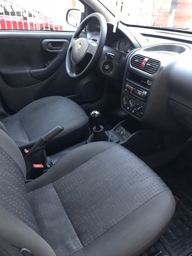 Imagem 5 de 10 de Chevrolet Corsa 2008 1.0 Maxx Flex Power 5p