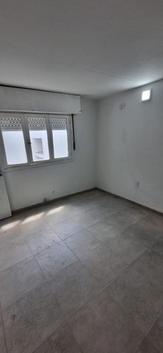 Alquiler Casa 1 Dormitorio Con Patio