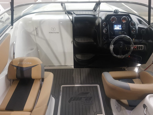 Imagem 5 de 12 de Lancha Triton 25 Pés Cabinada - Ñ Fs230 Focker255 Nx Ventura