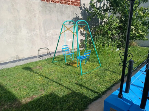 Excelente Casa Familiar Con Gran Patio Y Pileta