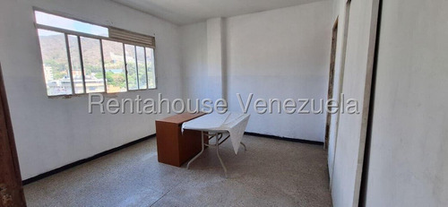 Mls #25-18251 Oportunidad, Para Remodelar!!!
