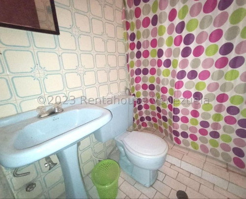 Milagros Inmuebles Edificio Venta Barquisimeto Lara Zona Oeste Economica Residencial Economico Comercial Código Inmobiliaria Rent-a-house 24-16570