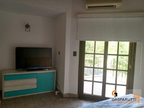 Imagen 9 de 21 de Casa En Aranjuez Country Club 5 Ambientes Con Pileta!